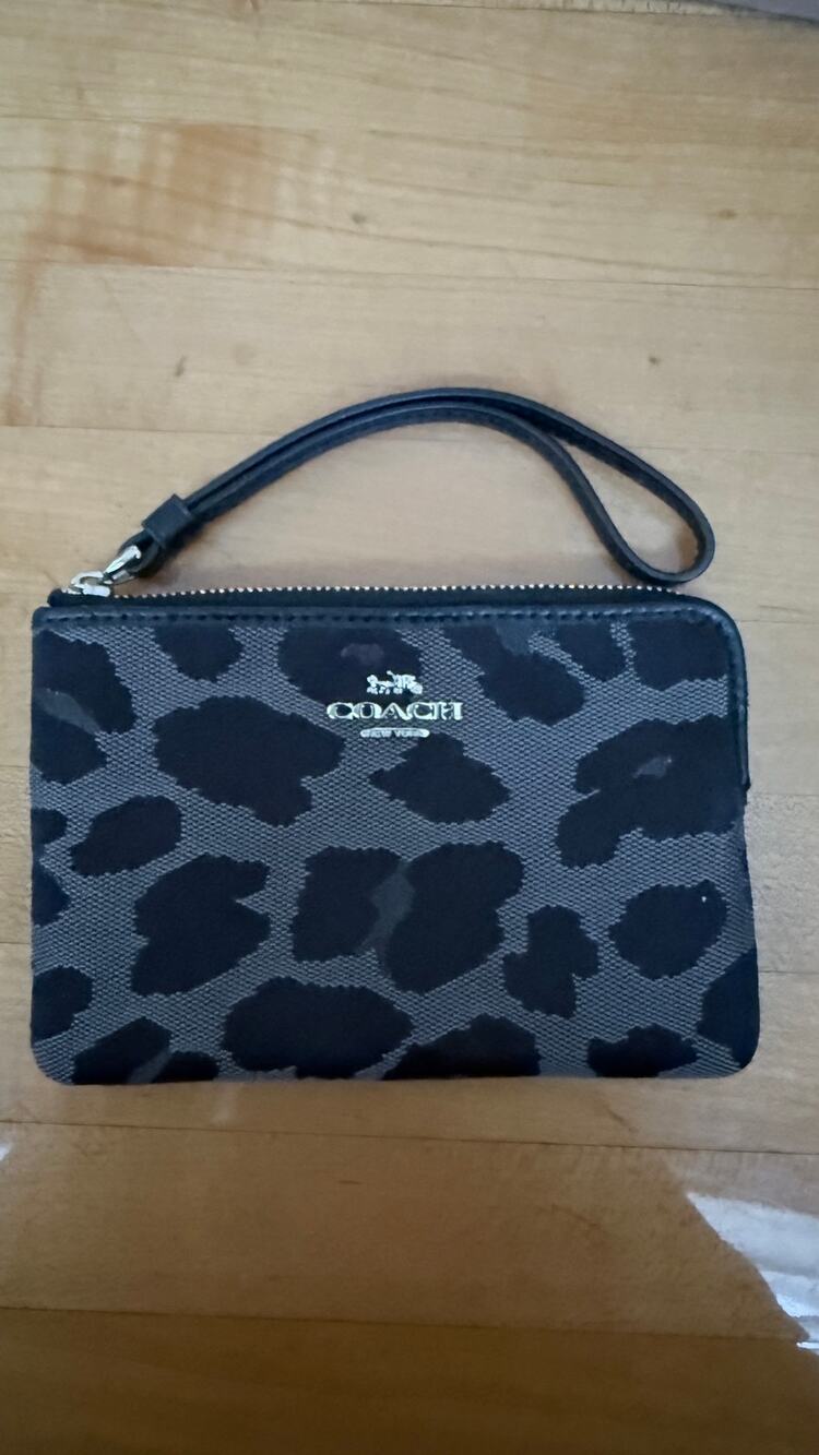 Coach Black & Charcoal Leopard Print Wristlet EUC